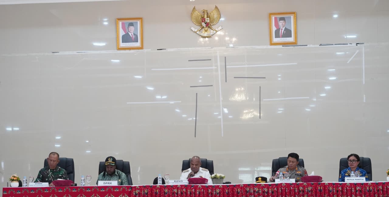 Bupati Yuni Wonda: HUT Ke-29 Puncak Jaya Harus Libatkan Masysarakat Secara Aktif
