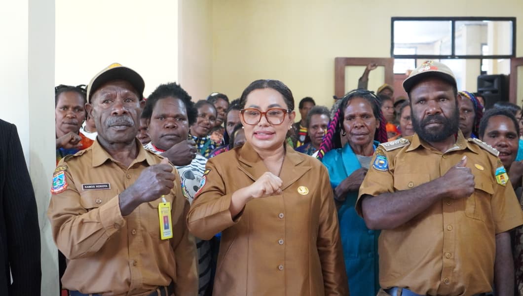 Pemkab Puncak Jaya Dorong Budaya Sadar Arsip Melalui Sosialisasi Pengelolaan Arsip Dinamis dan Digitalisasi Arsip Keluarga