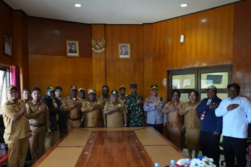 Pemkab Puncak Jaya Tekankan Akuntabilitas Pengelolaan Dana Hibah dan Pertanggungjawaban Keuangan Organisasi