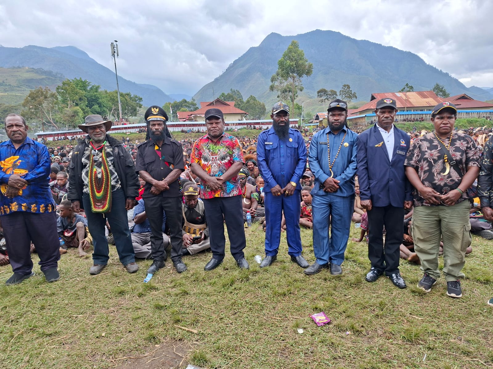 PENYERAHAN LOKASI DOB KABUPATEN YAMO, MASYARAKAT WILAYAH II TEGASKAN KOMITMEN DUKUNG PEMBENTUKAN KABUPATEN BARU