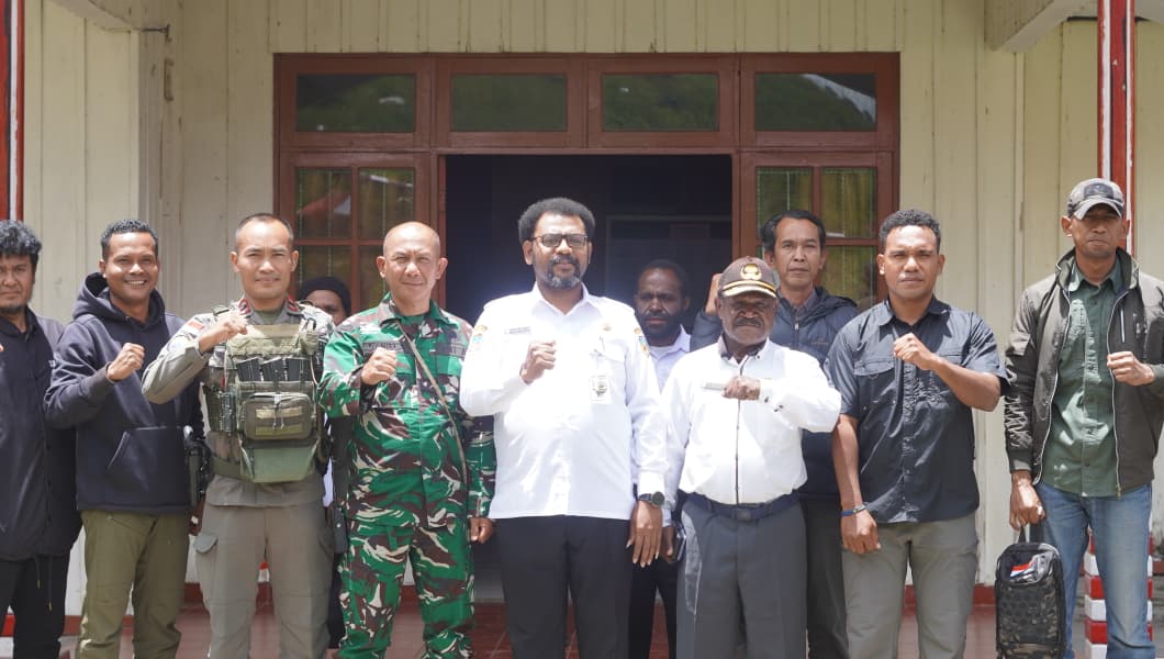 RAPAT FKDM KABUPATEN PUNCAK JAYA BAHAS STABILITAS KEAMANAN  DAN PERCEPATAN PEMBANGUNAN DAERAH.