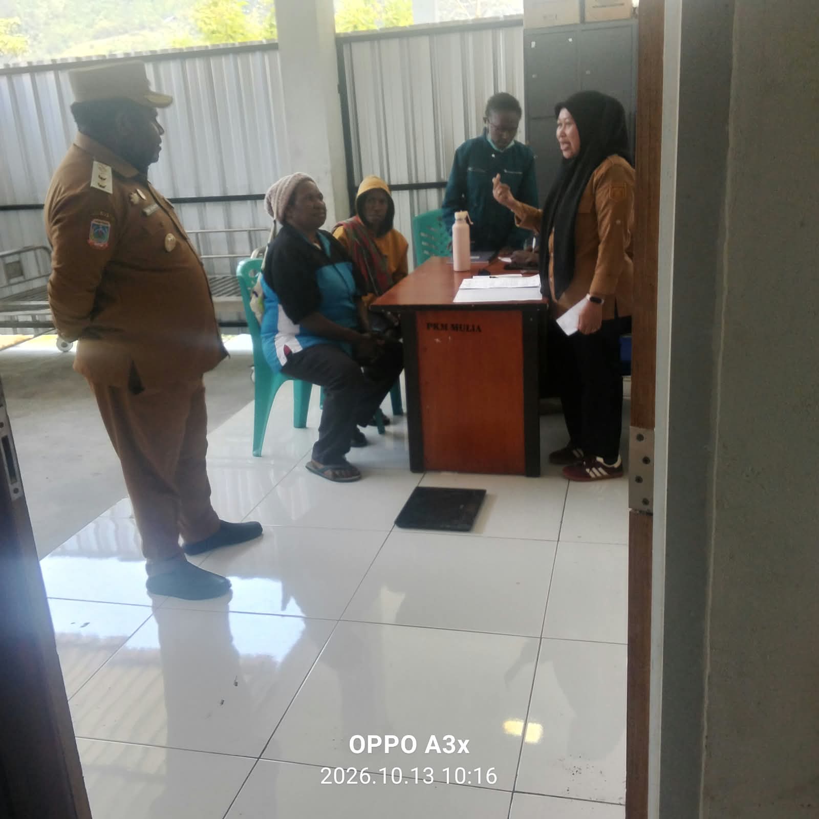 Wakil Bupati Puncak Jaya Kunjungi Puskesmas Dondopaga, Tampung Aspirasi Pengemudi Ojek Kulirik